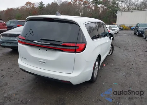 2025 Chrysler Pacifica Select from USA, damaged, VIN 2C4RC1BG7SR527962